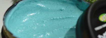 Позитивная и эффективная маска для лица Lush Don't Look At Me Fresh Face Mask