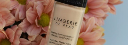 Обновленная версия Guerlain Lingerie de Peau Natural Perfection Skin-Fusion Texture SPF 20 в оттенке #01N Very Light