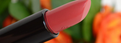 Прекрасная, но сомнительная Shiseido Rouge Rouge Lipstick в оттенке RD309 Coral Shore