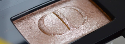 Истинно лунное сияние: тени Dior Diorshow Mono Professional Eye Shadow Spectacular Effects & Long Wear в оттенке #658 Cosmopolite