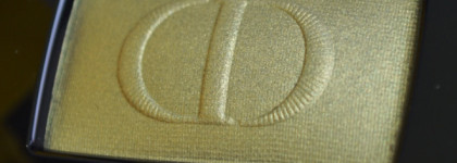 Весенняя зелень: тени Dior Diorshow Mono Professional Eye Shadow Spectacular Effects & Long Wear в оттенке #480 Nature