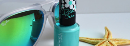 Дыхание отпуска: лак для ногтей Rimmel 60 Seconds Nail Polish в оттенке #878 Roll in the grass