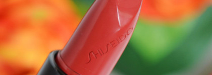 Яблоко в карамели. Shiseido Rouge Rouge Lipstick в оттенке RD308 Toffee Apple