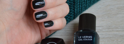 Ностальгия по прошлому: лак для ногтей Chanel Le Vernis Nail Colour в оттенке #679 Vert Obscur