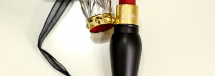 Черная королева: Christian Louboutin Velvet Matte Lip Colour Rouge Louboutin 001M
