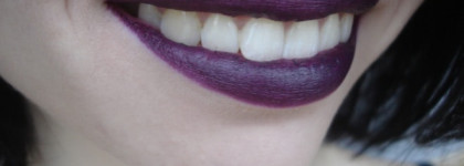 Помада, оправдывающая свое название. MAC matte lipstick Instigator