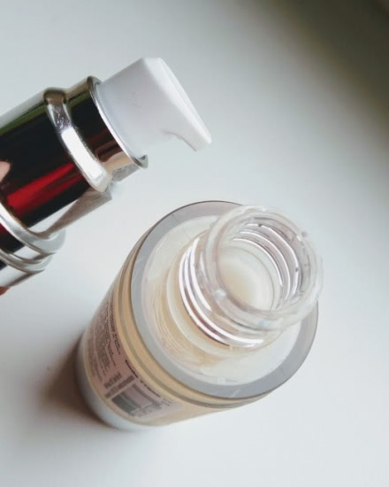 Такая неоднозначная сыворотка Hyaluronic Acid Firming Serum