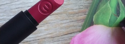 Essence Sweet Cherry на губах