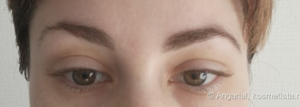 Вау, брови! Хайлайтер для усиления цвета бровей 3D Browtones Benefit