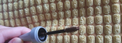 Вау, брови! Хайлайтер для усиления цвета бровей 3D Browtones Benefit