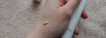 Немного блеска от Dior Glow Maximizer Light Boosting Primer