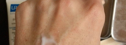 Holika Holika Good Cera Ultra Emulsion Увлажняющая эмульсия для лица, Uriage D.s. Emulsion Soin Regulateur Успокаивающая регулирующая эмульсия против покраснений и раздражений