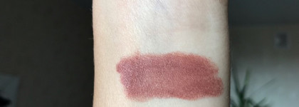 Maybelline Hydra Extreme Matte № 945 Toasted Chestnut