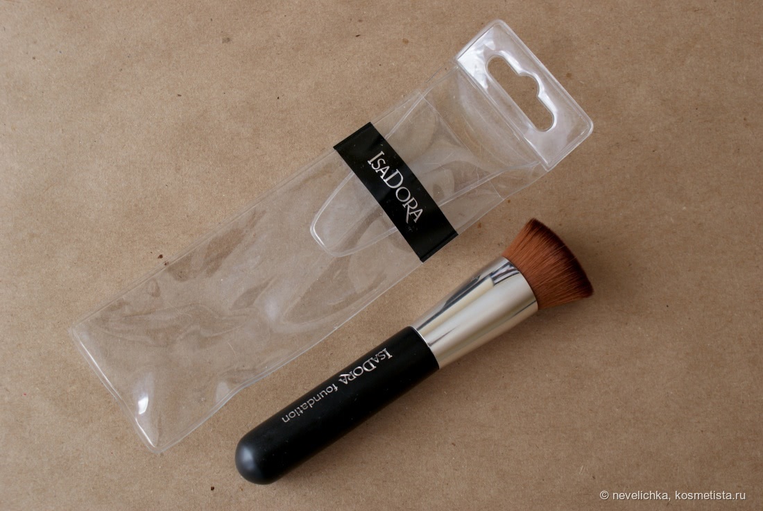 Бюджетный аналог Shiseido – Perfect face brush от IsaDora