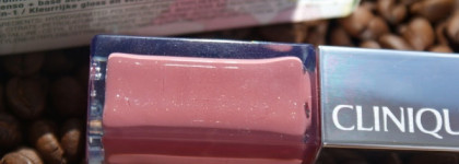 Лаковая помада Clinique Pop Lacquer lip colour+primer в оттенке 01 Cocoa pop