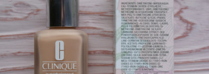 Неоднозначный Clinique Superbalanced Silk Makeup Spf15 в оттенке Silk shell