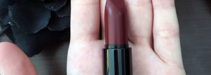 Матовая губная помада Artdeco Perfect Mat Lipstick - Talbot Runhof Collection в оттенке Dark Hibiscus