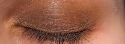 Нюд в самом классическом смысле этого слова: Natasha Denona Camel palette и Charlotte Tilbury Luxury palette Pillow Talk