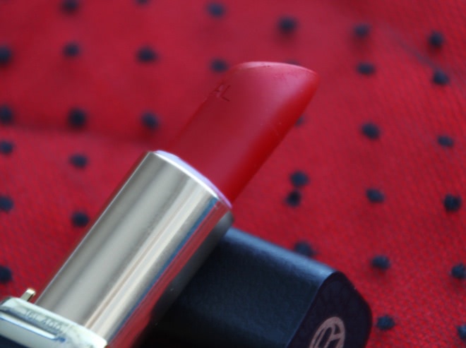 Помада для губернатора: L'Oreal Color Riche Collection Exclusive Pure Reds — J Lo