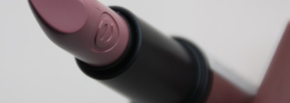 Обнаженная красота: Essence Longlasting Lipstick Nude 03 Come Naturally