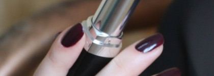 Кровь и вино. Avon Ultra Color  Lipstick Bold Bordeaux