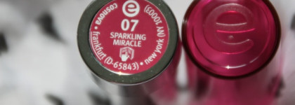 Искристое чудо Essence Sheer & shine lipstick №07 Sparkling miracle