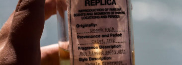 Beach Walk Maison Martin Margiela . Хотите в одну секунду оказаться на берегу теплого моря?