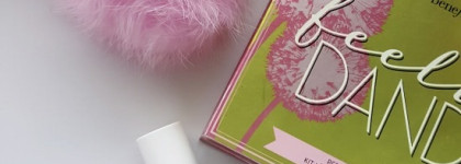 Feelin' Dandy Набор для макияжа от Benefit. Тот самый случай, когда ни один продукт из четырех не лишний
