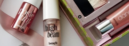 Feelin' Dandy Набор для макияжа от Benefit. Тот самый случай, когда ни один продукт из четырех не лишний