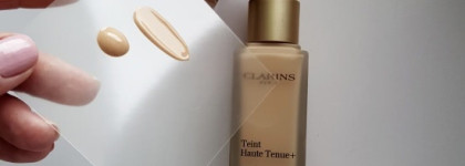 Устойчивый тональный крем Clarins Haute Tenue + SPF 15 в оттенке #107 beige. Продолжать поиск или остановиться?