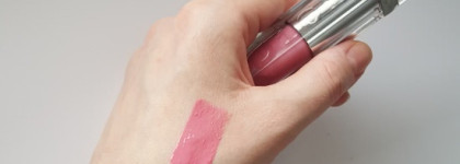 Помада-блеск Dior Addict Fluid Stick в оттенке #389 Kiss me