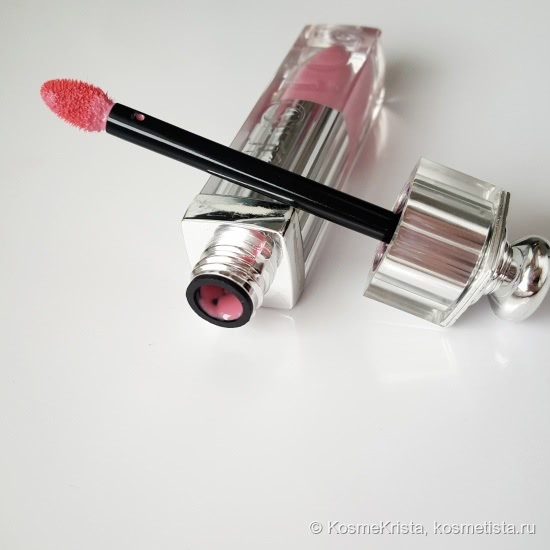 Помада-блеск Dior Addict Fluid Stick в оттенке #389 Kiss me