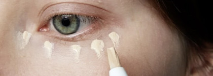 Такого хайлайтера у меня еще не было.  Корректор/Хайлайтер Lumi Magique  от Loreal