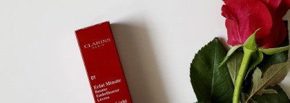 И снова: «У губ твоих конфетный, конфетный вкус» с бальзамом-стиком Clarins Eclat Minute в оттенке 01
