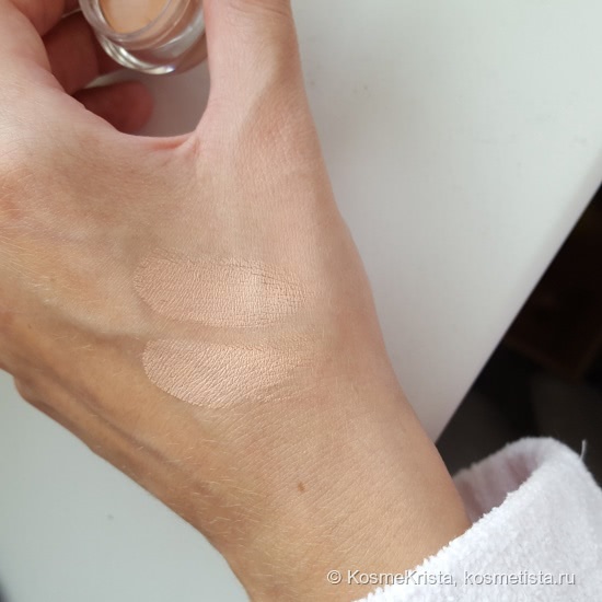 Просто и по делу. Консилер от темных кругов под глазами Nyx Dark Circle Concealer - 02 Light