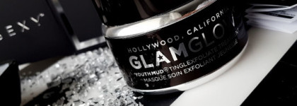 Hello sexy! Glamglow Youthmud Tinglexfoliate Treatment