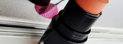 Кремовый румянец Cheeks in bloom от Rouge Bunny Rouge в оттенке Manet