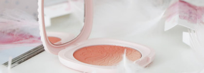 Румяна Kiko Waterflower magic blush в оттенке 01 Peach Tree