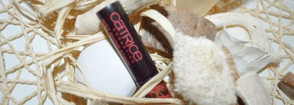 Ягодный конфитюр на туалетном столике: блеск для губ Catrice Wet Shine Stain Long-lasting Lip Lacquer в оттенках Thrilling (02) и Fatal (03)