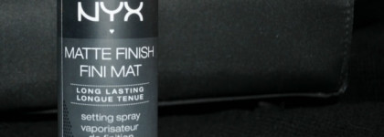 Два продукта и одна большая любовь: спрей-фиксатор Nyx Matte Finish Long Lasting Setting Spray и гель для бровей и ресниц Nyx Control Freak Eyebrow Gel