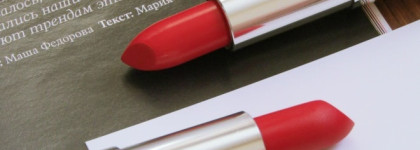 Цвет и блеск. Помады Maybelline Color Sensational в оттенках #470 Red Revolution и #527 Lady Red