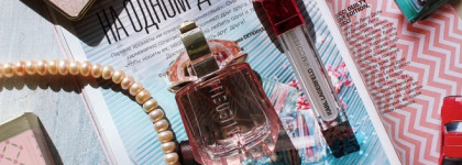 Губы от Karl Lagerfeld и Modelco