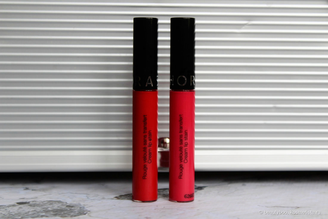Sephora Cream Lip Stain в оттенках (слева направо): 01,03. Дневное освещение