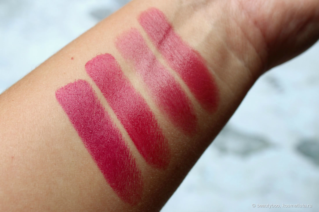 Слева направо: Sephora Rouge Cream #60, Sephora Rouge Cream #51, Sephora Rouge Shine #46 и MAC Love Me Lipstick #407. Дневное освещение