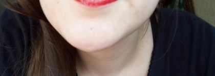 Любимый блеск для губ L'Oreal Gloss Shine Caresse  300 Juliet