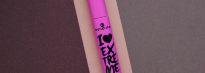 Essence I Love Extreme Crazy Volume Mascara black