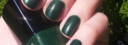Chanel Le Vernis Longwear Nail Colour 536 Emeraude - лак, который переносит тебя в солнечный лес