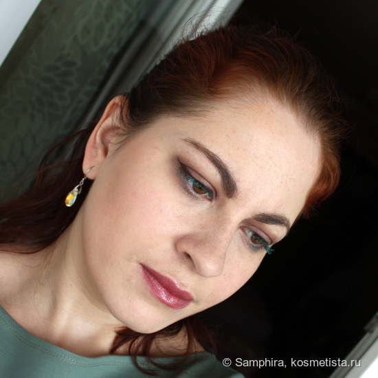 Легендарный бронзер Benefit Hoola Bronzing Powder