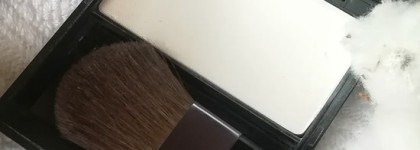 Хайлайтер снежной королевы Shiseido Luminizing Satin Face Color High Beam WT905