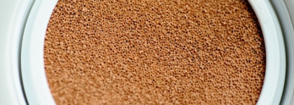 Кушон - Тональный Крем-Флюид в Подушечке от Yves Rocher в оттенке rose 200